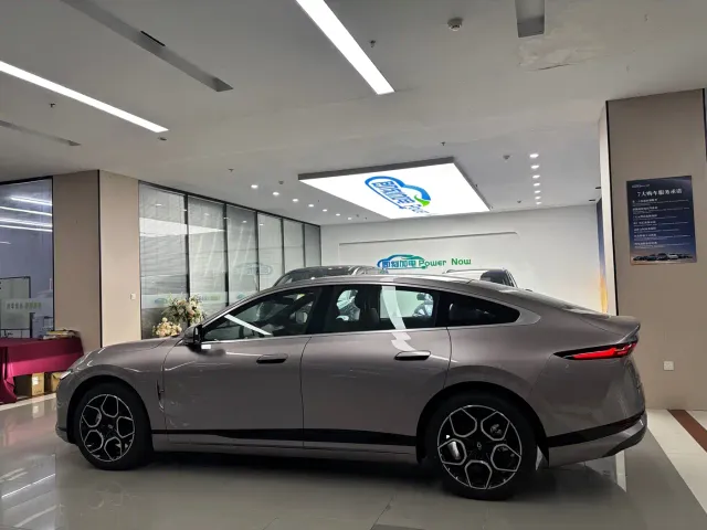 Changan Qiyuan A07 — Фото автомобиля 10