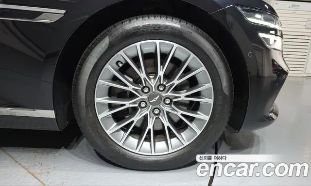 Genesis G80 RG3 — Фото автомобиля 6