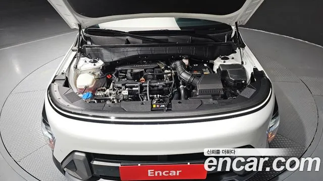 Hyundai Kona Kona (SX2) Бензин 1.6 турбо 2WD — Фото автомобиля 2