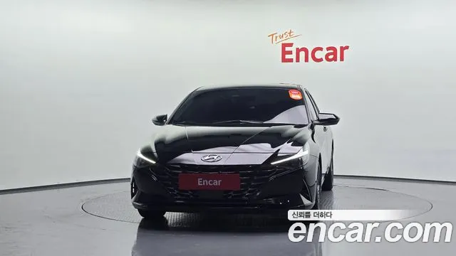 Hyundai Avante CN7 — Фото автомобиля 3