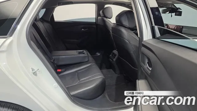 Honda Accord Generation 11 — Фото автомобиля 12