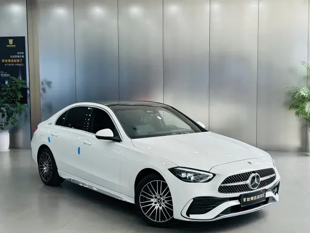 Mercedes-Benz C-Class — Фото автомобиля 3