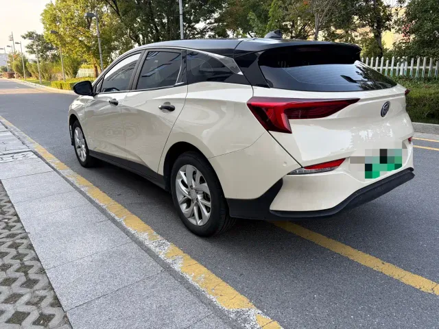 Buick Velite 6 — Фото автомобиля 4