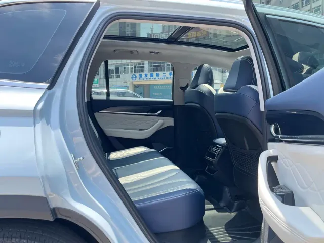 Geely Xingyue L — Фото автомобиля 13