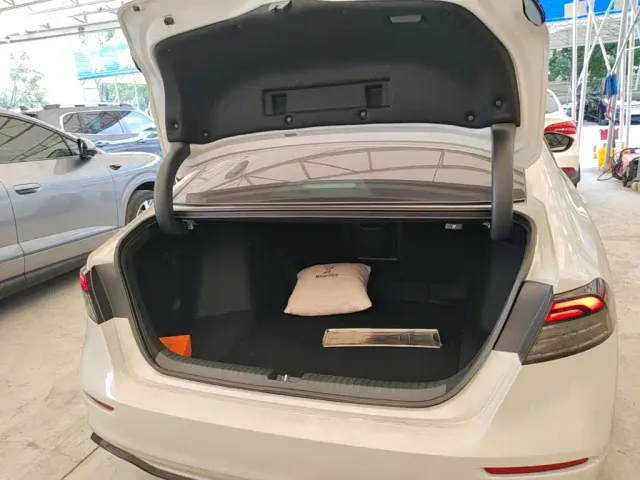 Honda Accord — Фото автомобиля 14