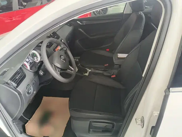 Skoda Octavia — Фото автомобиля 14