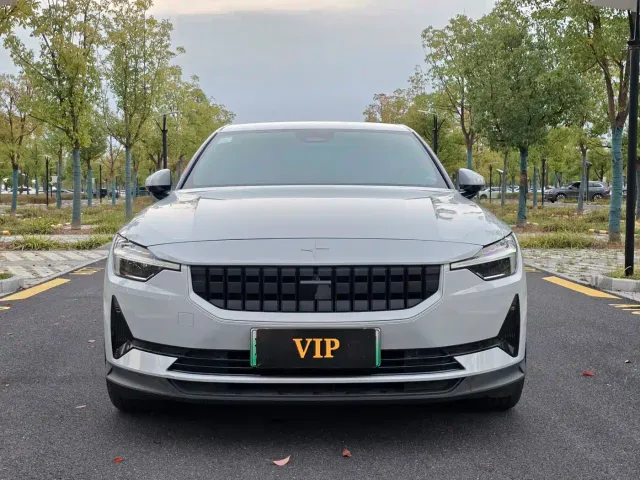 Polestar 2 — Фото автомобиля 2
