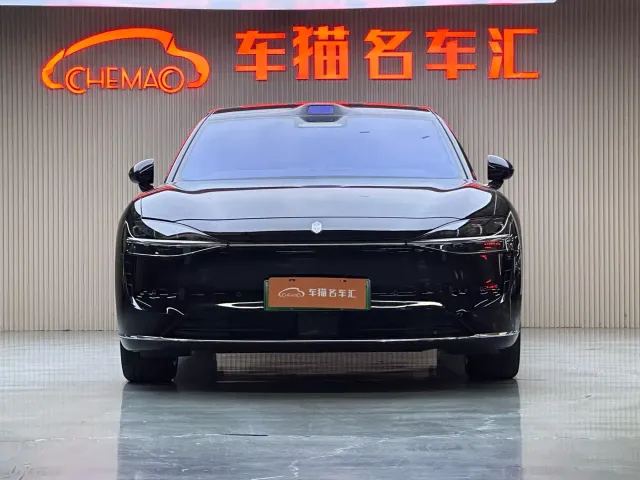 Stelato S9T — Фото автомобиля 2