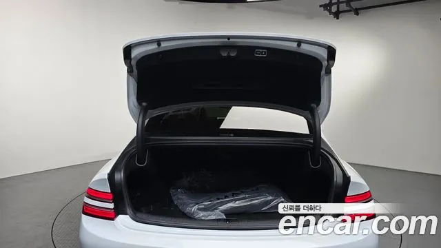 Genesis G80 RG3 — Фото автомобиля 23