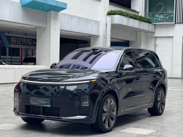 Фотография автомобиля — Li Auto L9