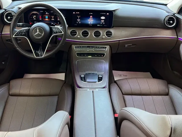 Mercedes-Benz E-Class — Фото автомобиля 7