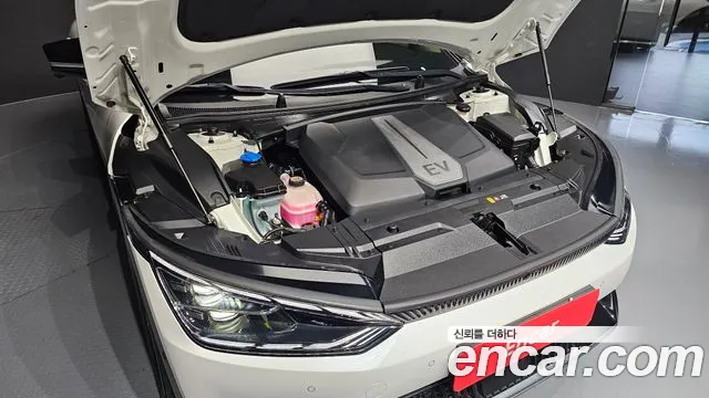 Kia EV6 — Фото автомобиля 6