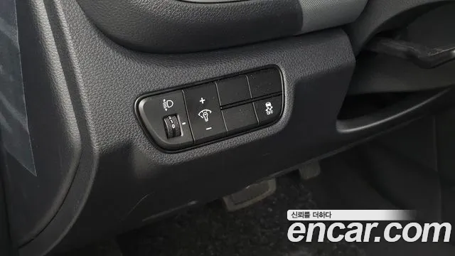 Kia Seltos New — Фото автомобиля 25