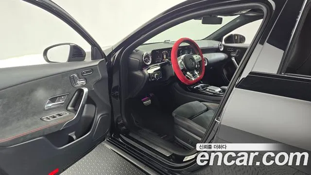 Mercedes-Benz A-Class W177 — Фото автомобиля 15