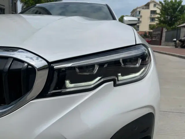 BMW 3 Series — Фото автомобиля 14