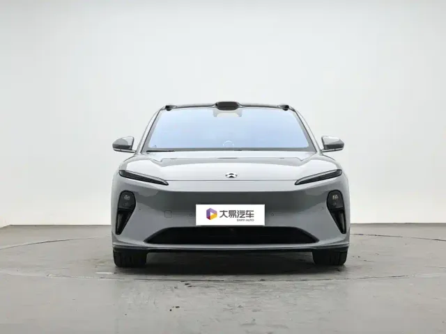 Nio ET5 Touring — Фото автомобиля 2