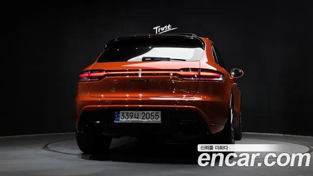 Porsche Macan — Фото автомобиля 4