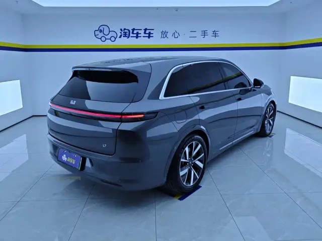 Li Auto L7 — Фото автомобиля 3