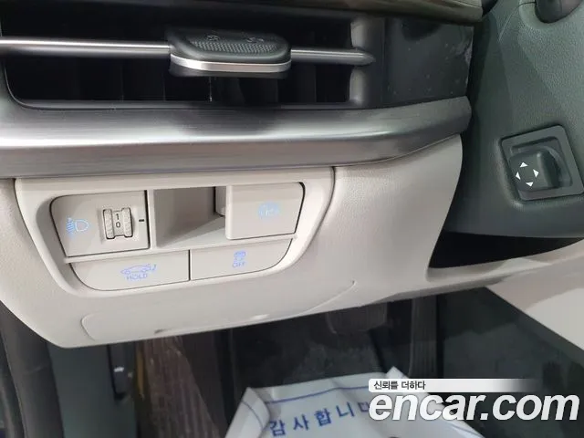 Hyundai Grandeur GN7 — Фото автомобиля 18