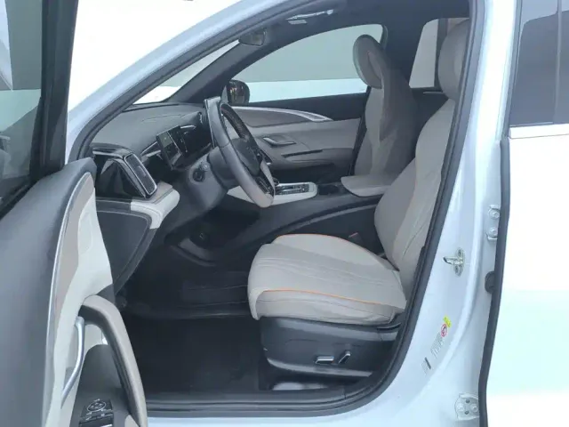 BYD Song Pro — Фото автомобиля 9
