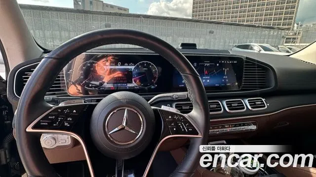 Mercedes-Benz GLE-Class — Фото автомобиля 11