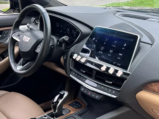 Cadillac CT5 — Фото автомобиля 29