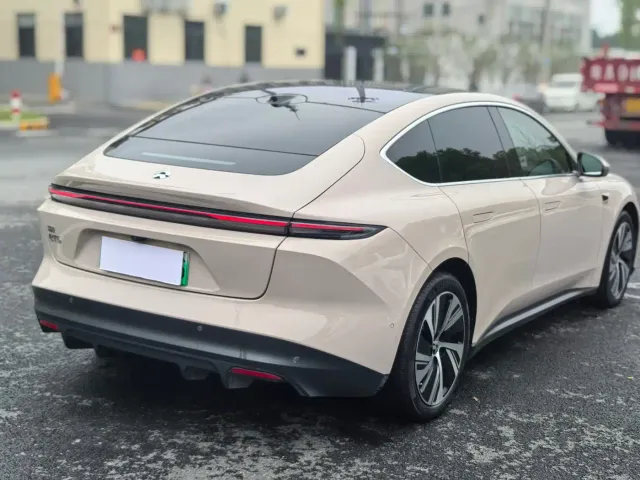 Nio ET5 — Фото автомобиля 9