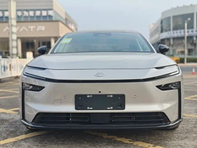 Toyota BoZhi 7 — Фото автомобиля 2