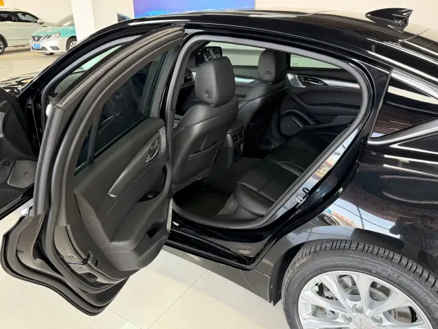 Cadillac CT5 — Фото автомобиля 6