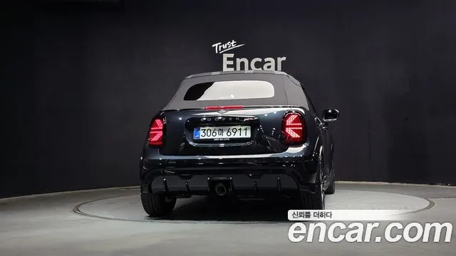 Mini Cooper Convertible — Фото автомобиля 4