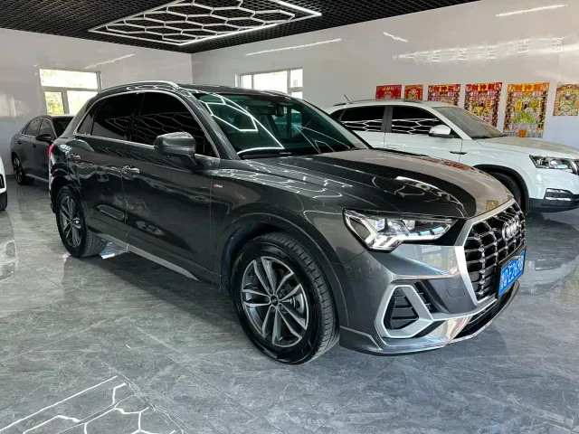 Audi Q3 — Фото автомобиля 3