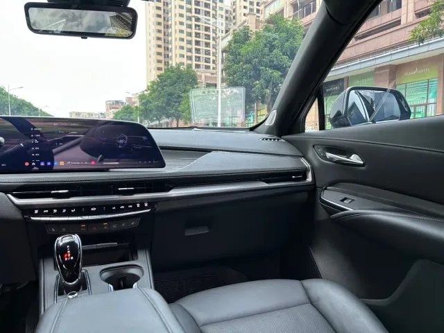 Cadillac XT4 — Фото автомобиля 8