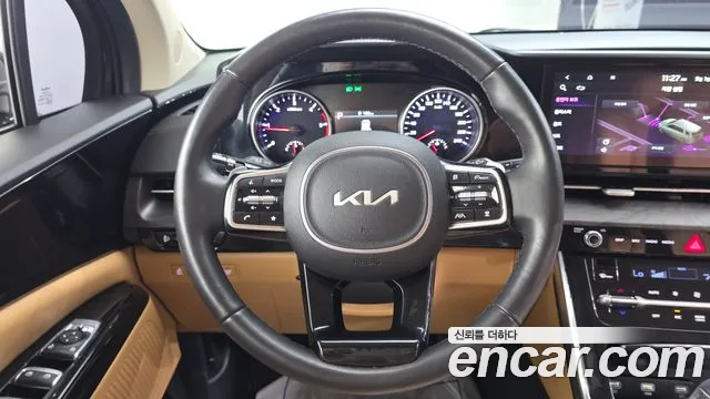 Kia Carnival Generation 4 — Фото автомобиля 14