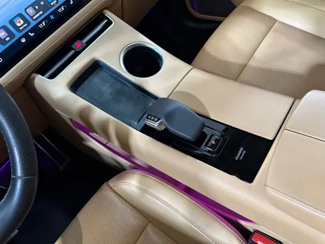 Aito M5 — Фото автомобиля 17