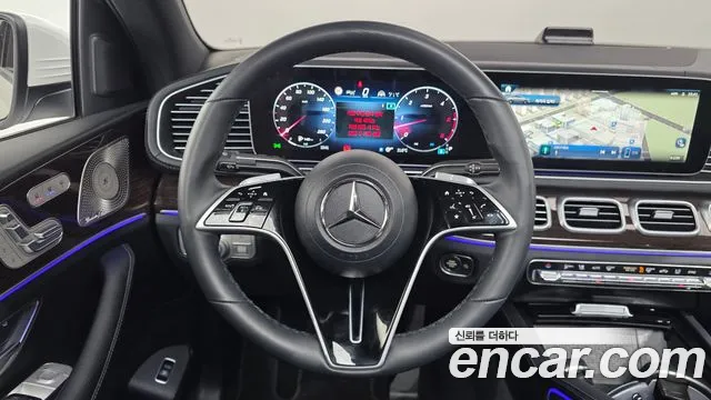 Mercedes-Benz GLE-Class — Фото автомобиля 13