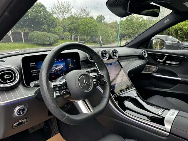 Mercedes-Benz C-Class — Фото автомобиля 4