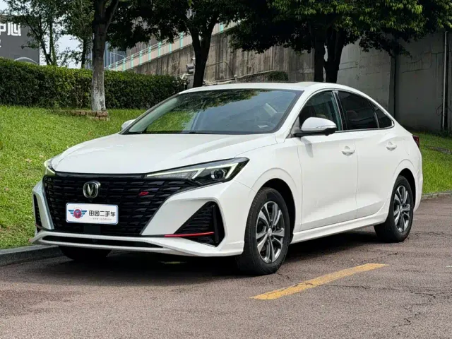 Фотография автомобиля — Changan Eado