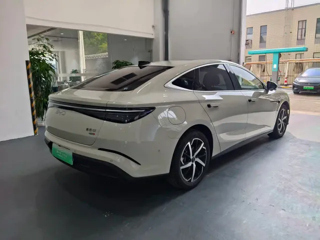 BYD Seal 07 DM-i — Фото автомобиля 6