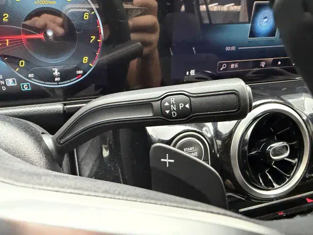 Mercedes-Benz GLA-Class — Фото автомобиля 19