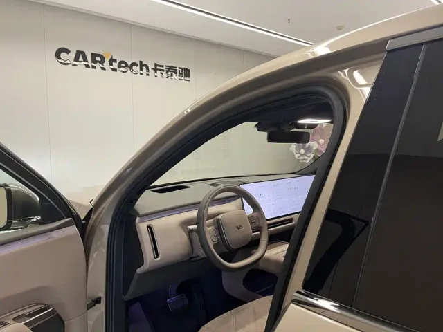 Li Auto Li Xiang L9 2026 Base Model — Фото автомобиля 24