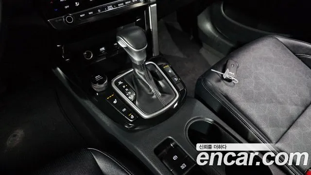 Kia Seltos New — Фото автомобиля 12