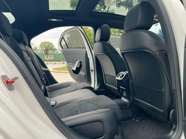 Mercedes-Benz A-Class — Фото автомобиля 13