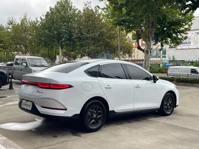 BYD Qin PLUS — Фото автомобиля 7