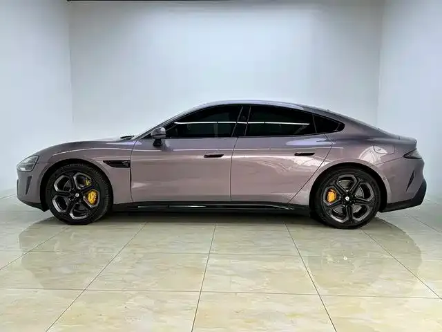 Xiaomi SU7 — Фото автомобиля 10