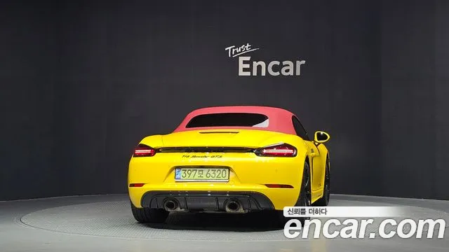 Porsche 718 — Фото автомобиля 2