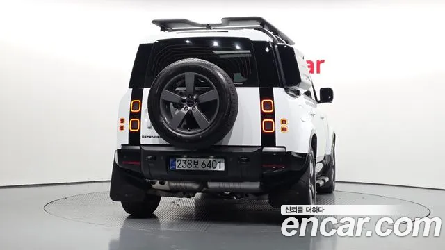 Land Rover Defender L663 — Фото автомобиля 4