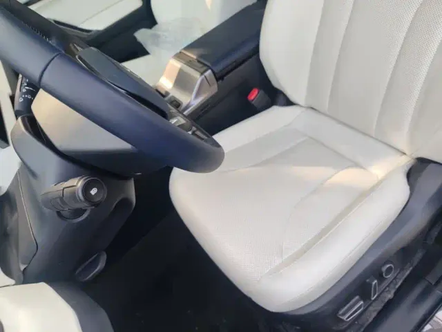 Toyota RAV4 — Фото автомобиля 16