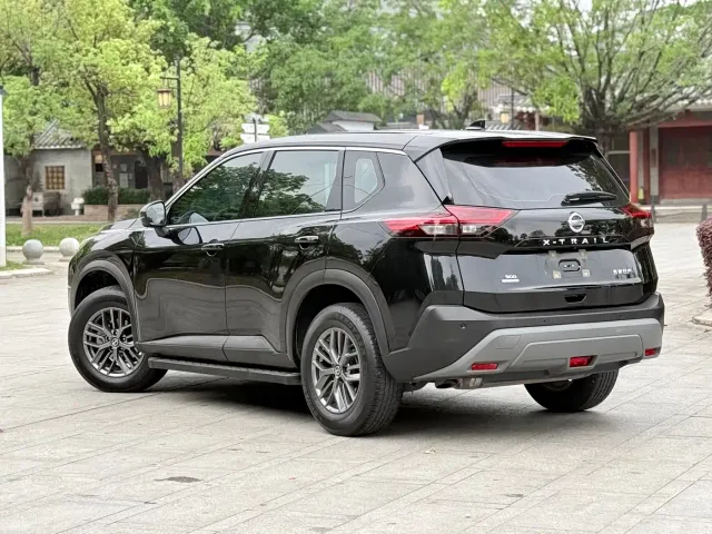 Nissan X-Trail — Фото автомобиля 7