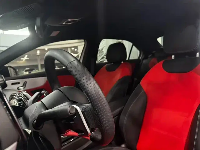 Mercedes-Benz A-Class AMG — Фото автомобиля 11