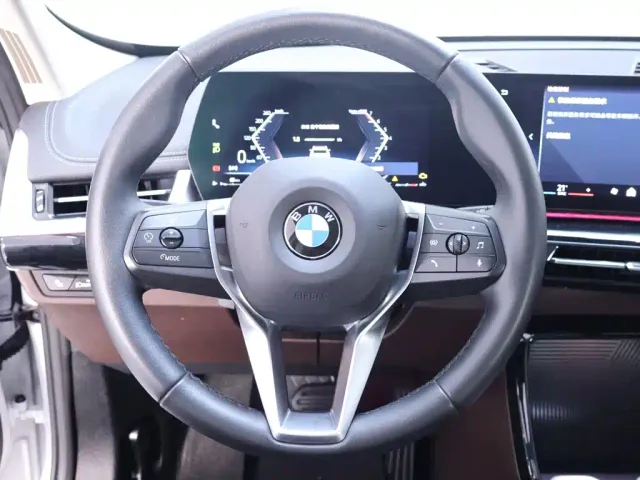 BMW X1 — Фото автомобиля 16